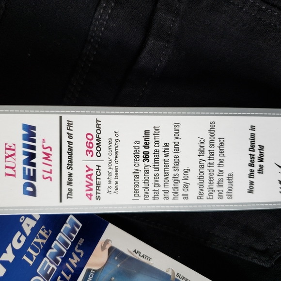 Brand New Nygard Luxe Denim Slims - Picture 10 of 16